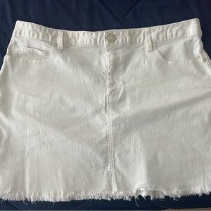 Lilly Pulitzer white denim skirt EUC